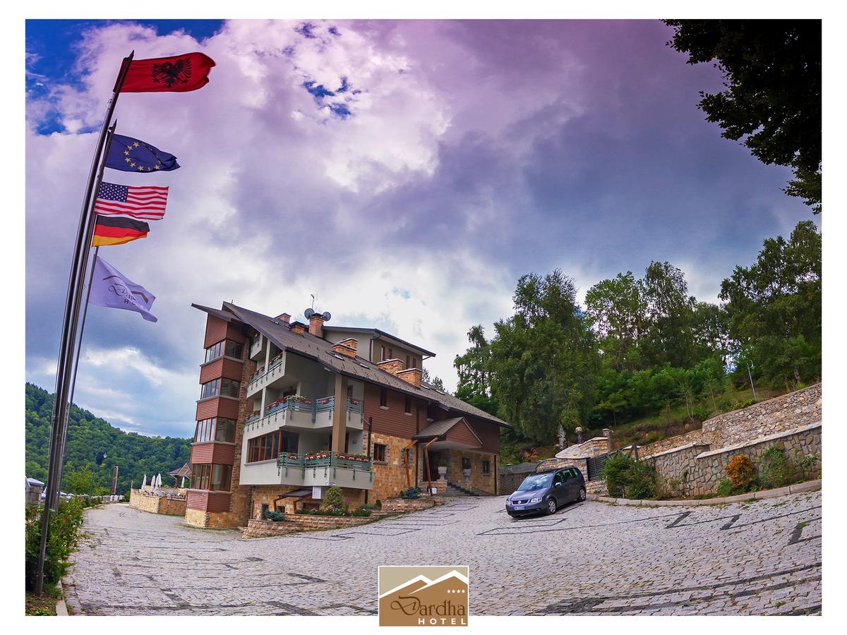 Hotel Dardha ภายนอก รูปภาพ