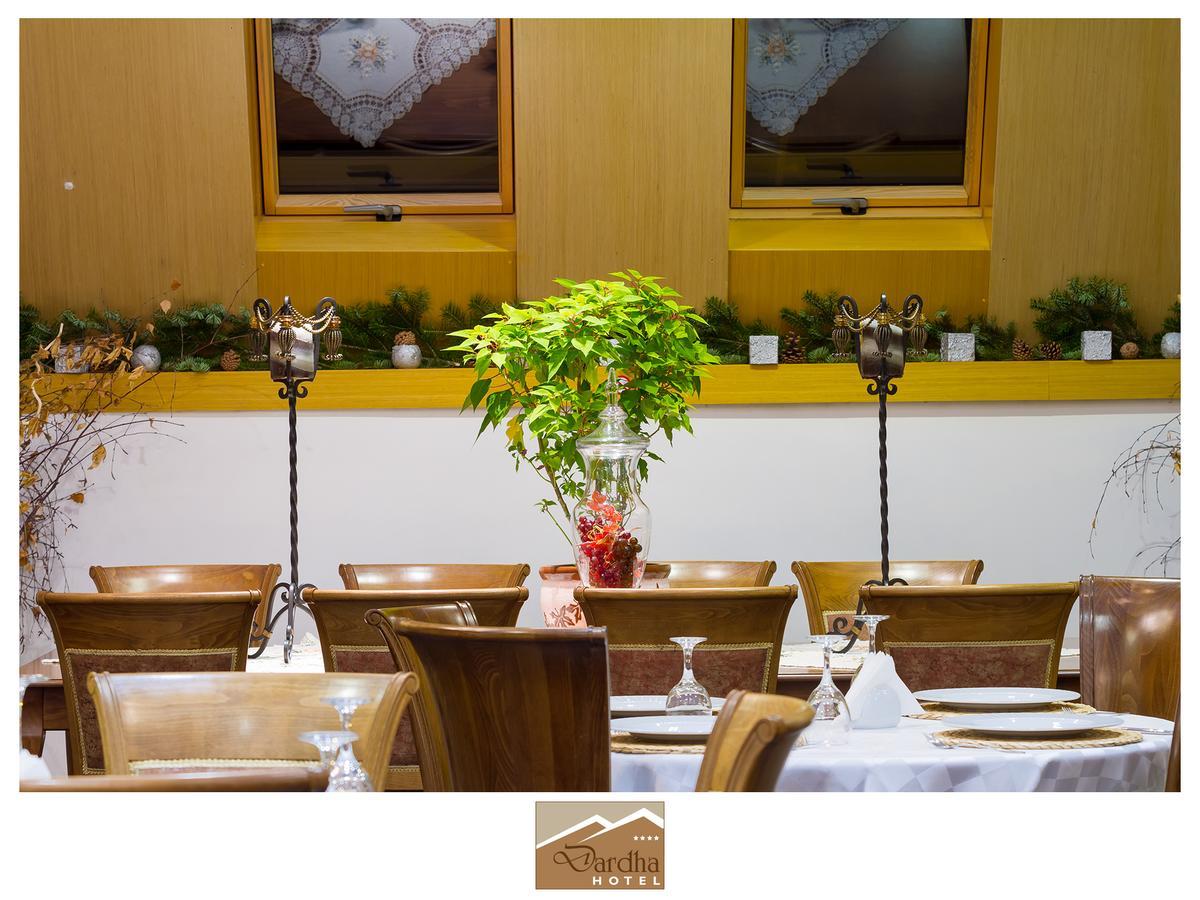 Hotel Dardha ภายนอก รูปภาพ