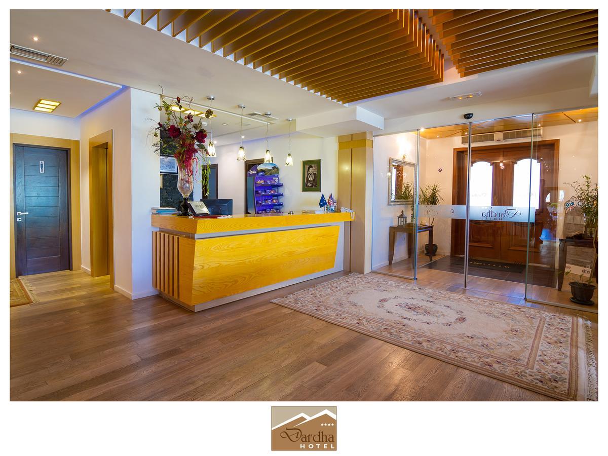 Hotel Dardha ภายนอก รูปภาพ